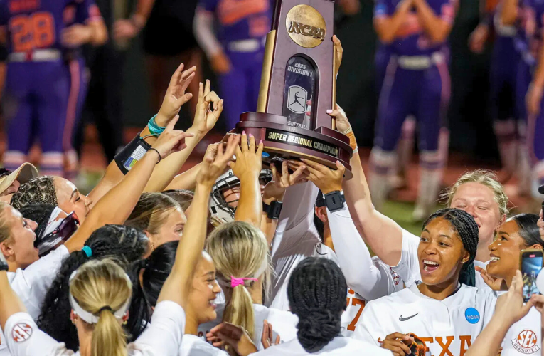Jadwal Seri Dunia Perguruan Tinggi Wanita 2025: Cara Kerja Turnamen Softball NCAA