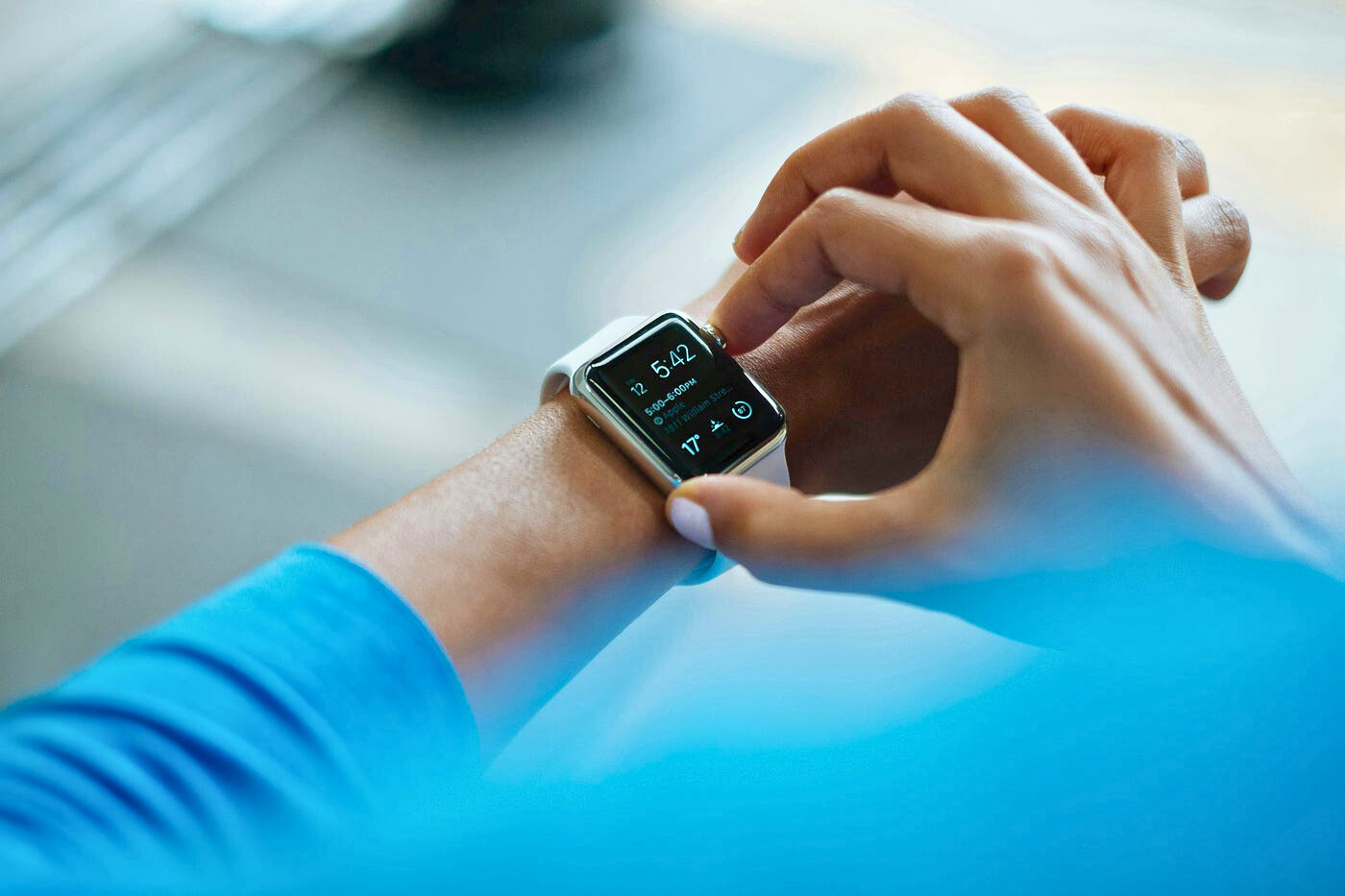 Cómo la Tecnología Wearable Está Transformando la Industria del Bienestar