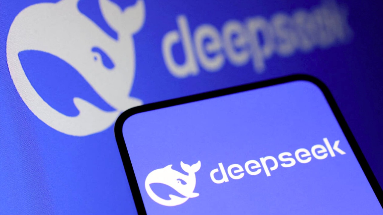 Hace siete meses, la IA DeepSeek de China sorprendió al mundo con avances revolucionarios en inteligencia artificial. Sin embargo, ahora, la empresa detrás de este proyecto está recurriendo a tecnología estadounidense para una actualización crítica.