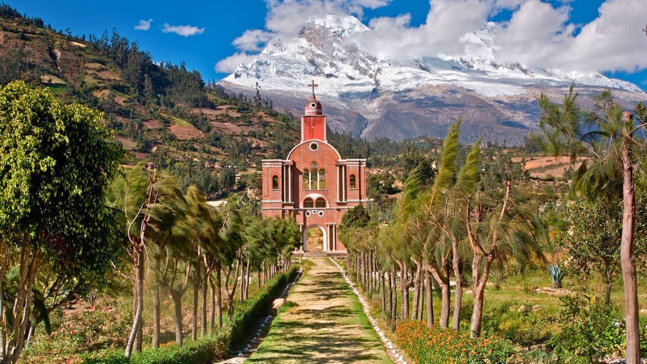 Este pueblo peruano fue enterrado por el alud más mortífero del mundo. Ahora es una puerta a los sitios UNESCO de los Andes