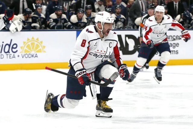 Alex-Ovechkin-persigue-el-objetivo-numero-900-mientras-Caps-se.jpg