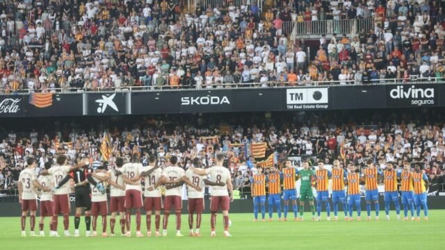 Asi-ha-sido-el-homenaje-del-Valencia-CF-en-Mestalla.jpg