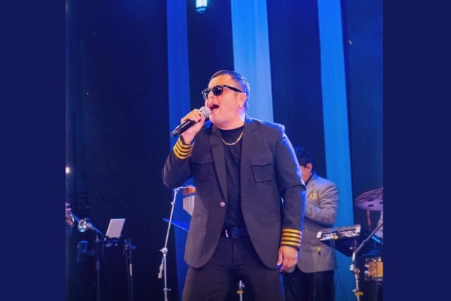 Atentan-contra-bus-del-cantante-de-cumbia-Edu-Lecca-en.jpg