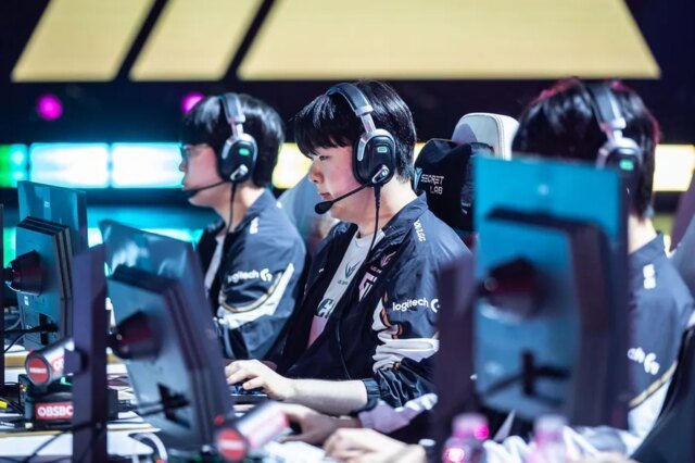 Bilibili-Gaming-y-T1-se-mantienen-vivos-en-el-Campeonato.jpg