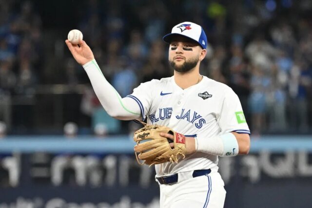 Bo-Bichette-de-los-Azulejos-no-esta-en-la-alineacion.jpg