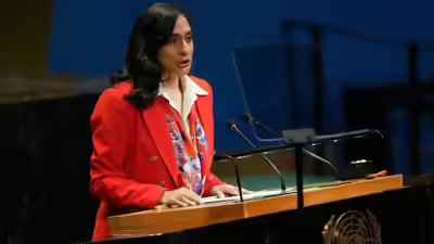 Canada-dice-que-China-es-un-socio-estrategico-en-medio.jpg