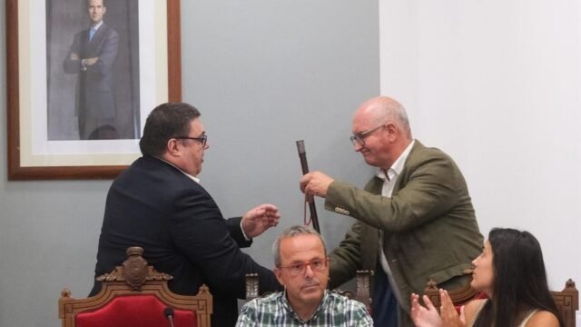Cervezas-copas-y-chupitos-en-el-PP-de-Noia-30.jpg