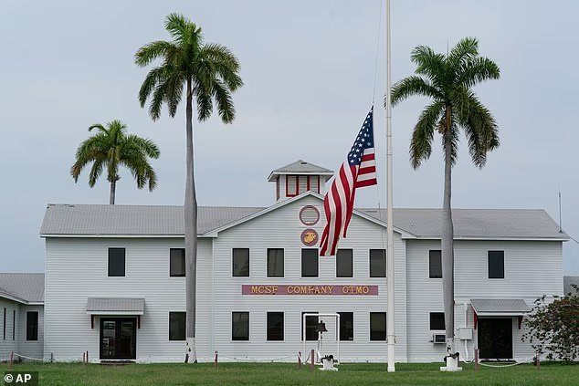 Ciudadanos-estadounidenses-child-evacuados-de-la-Bahia-de-Guantanamo-mientras.jpg