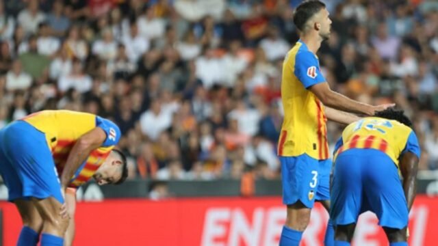 El-Submarino-de-Champions-deja-tocado-y-hundido-al-Valencia.jpg