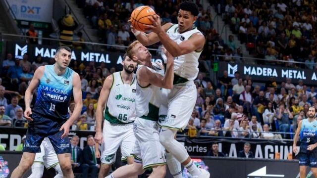 El-Tenerife-y-las-lesiones-arrollan-al-Unicaja-95-79.jpg