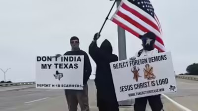 Hombres-enmascarados-en-Texas-protestan-contra-la-basura-de-Diwali.jpg