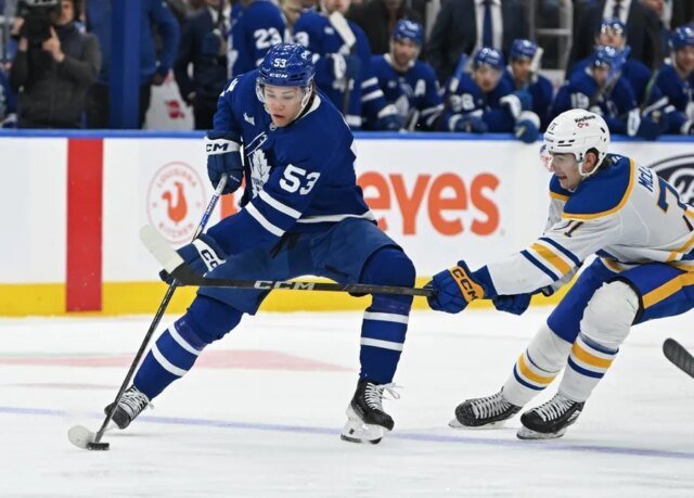 John-Tavares-anota-tarde-mientras-Maple-Leafs-derrota-a-Sabres.jpg