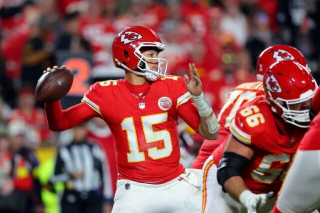 Kelce-y-Mahomes-llevan-a-los-Chiefs-a-una-victoria.jpg
