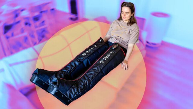 Me-senti-como-un-astronauta-probando-las-JetBoots-de-Therabody.jpg