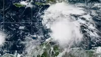 Melissa-se-convierte-en-gran-huracan-antes-de-tocar-tierra.jpg