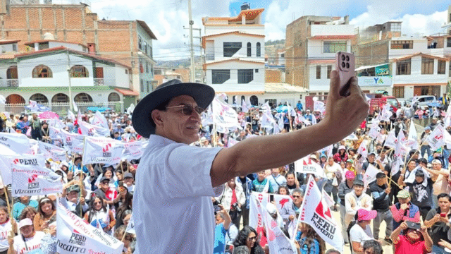 Peru-Primero-postula-a-Martin-Vizcarra-a-la-vicepresidencia-pese.png