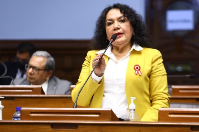 Surco-denuncia-a-congresista-Maria-Acuna-por-agresion-e-invasion.jpeg