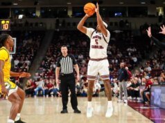 Después de evitar la sorpresa, Carolina del Sur se prepara para la visita del Presbyterian