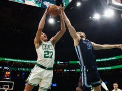 Los agudos tiradores de los Celtics ayudan a derrotar a los Grizzlies en apuros