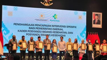 6914a1a986347-rapat-koordinasi-nasional-percepatan-penurunan-stunting_375_211.jpg