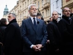 Las celebraciones del aniversario de la Revolución de Terciopelo limitarán el tráfico: los coches no tienen suerte, los tranvías irán a otra parte