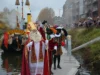 No hay Petes Soot, sino Petes Negros nuevamente en la entrada de Papá Noel en Ninove, y eso, por supuesto, no es una coincidencia.