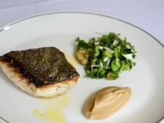 El marido de Rhonda Burchmore amenazó con divorciarse, pero ella aun así asistió al programa ‘horrible’