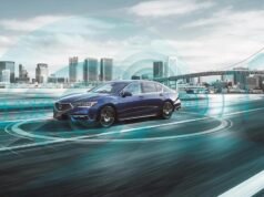 Estos son los 10 coches con los que se puede conducir sin las manos en el volante