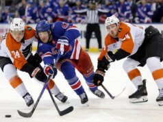 Los tambaleantes Rangers y los nerviosos Flyers compiten por una victoria difícil de alcanzar