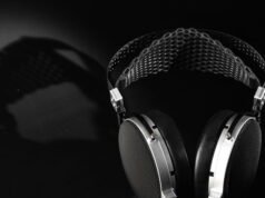 Fibra de carbono y piel de cordero auténtica: Moondrop justifica los 800 euros de sus nuevos cascos con una construcción de lujo